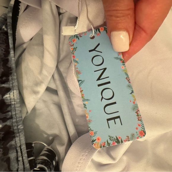 NWT Yonique Blouson Tankini loose fit two piece. Size large. - Picture 9 of 13